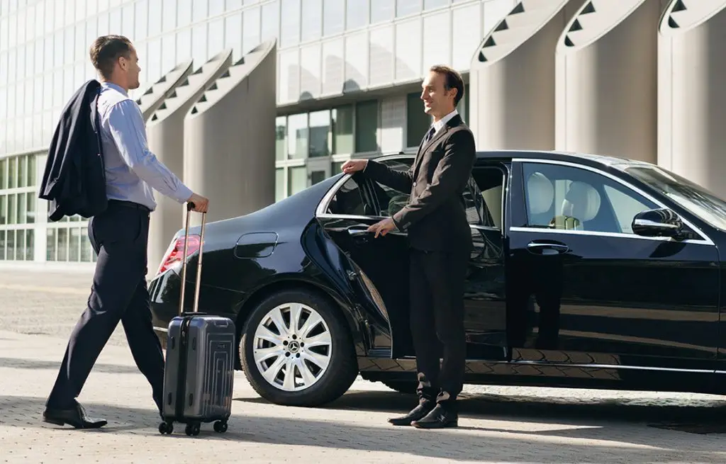 Should I Pre-Book Airport Transfers in Nairobi?